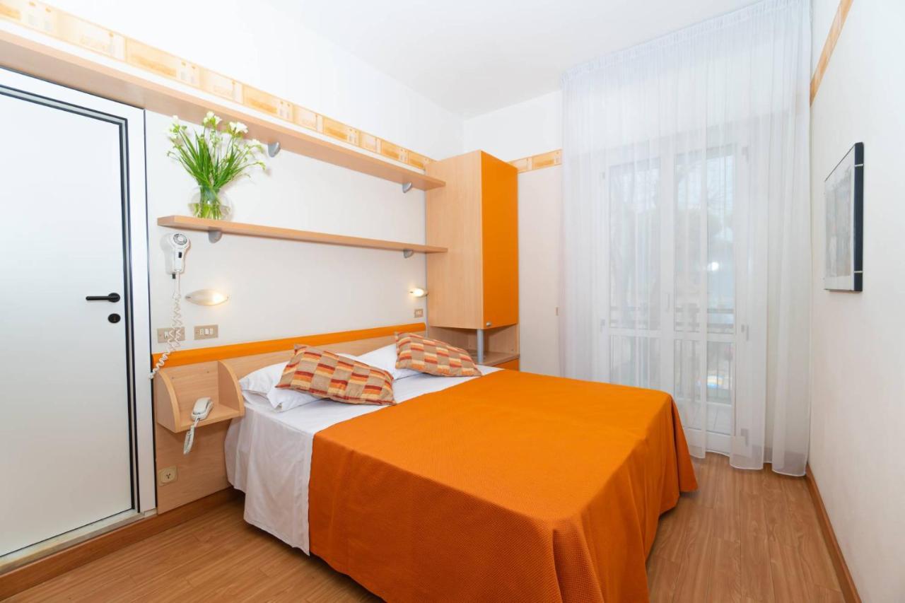 Hotel Sampaoli Bellaria-Igea Marina Luaran gambar